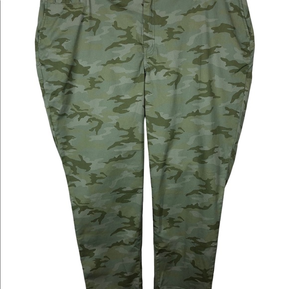 Lane Bryant NWT Chino Collection Cotton Spandex Camo Mid Rise Pants Plus… - Picture 1 of 6